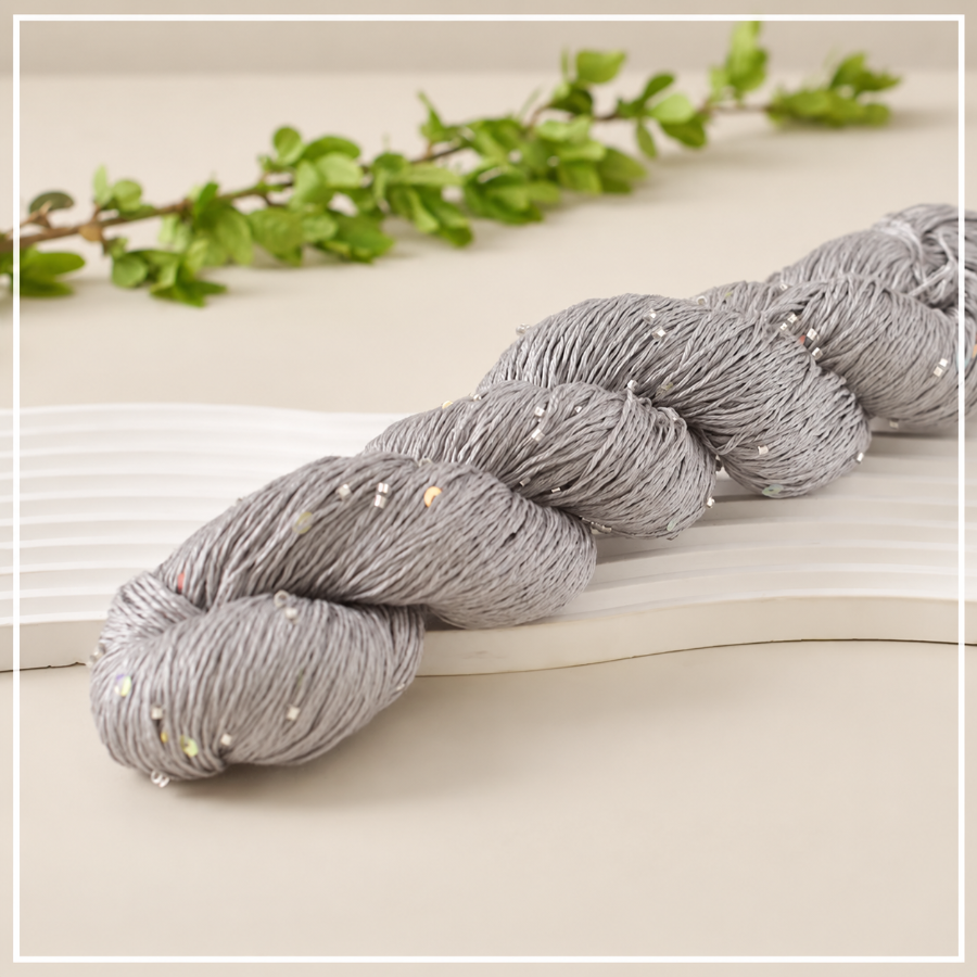 Decorative yarn with beads and sequins, 100 g / 400 m