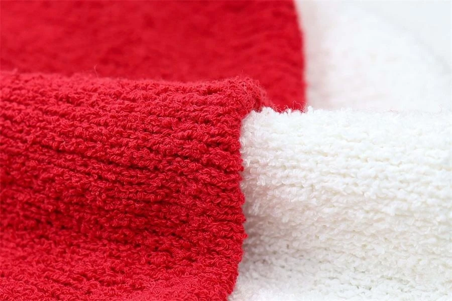 Boucle yarn, 7.5 Nm, 90% cotton / 10% nylon, 100 g / 750 m