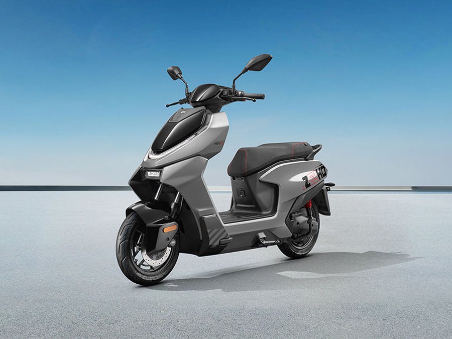 ZEEHO AE4 — городской электроскутер от бренда CFMOTO